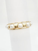 Joan Bracelet - Black or Pearl