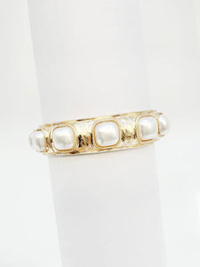 Joan Bracelet - Black or Pearl