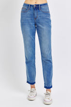 Judy Blue Rigid Magic Boyfriend Jeans