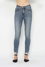 Judy Blue Vintage Wash Jeans - Regular & Curvy