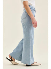 Judy Blue Retro Wide Jeans - Regular & Curvy