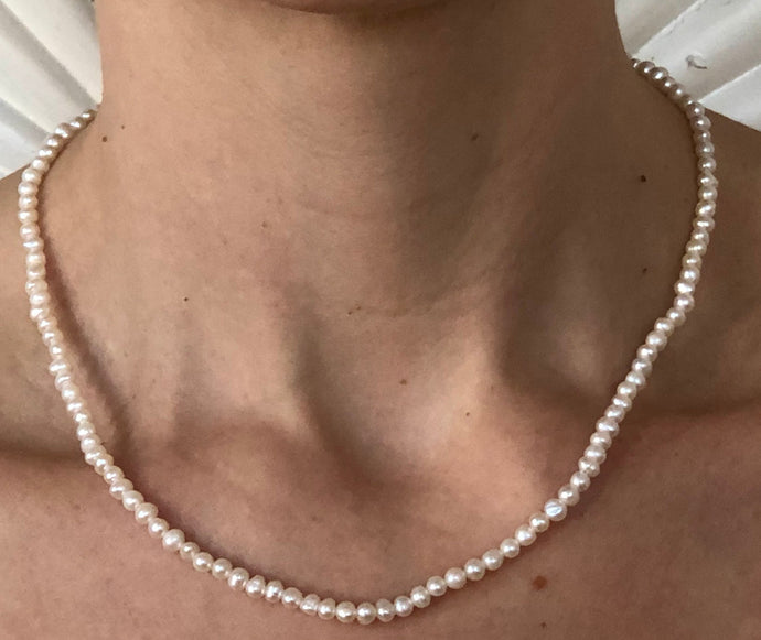 Dainty Pearl Necklace