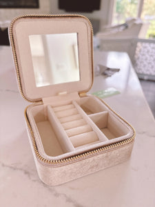 Velvet Vibes Jewelry Box - 2 Colors