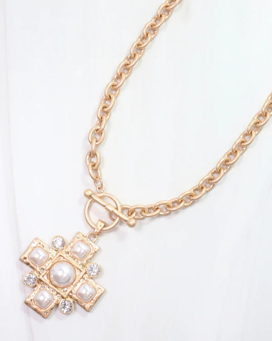 Elizabet Necklace
