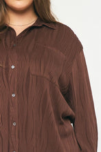 Cacao Textured Curvy Top