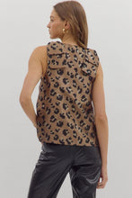 Hot Topic Top