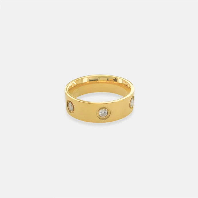 Size 7 Stoned Round Ring