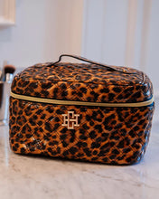Hampton Train Case