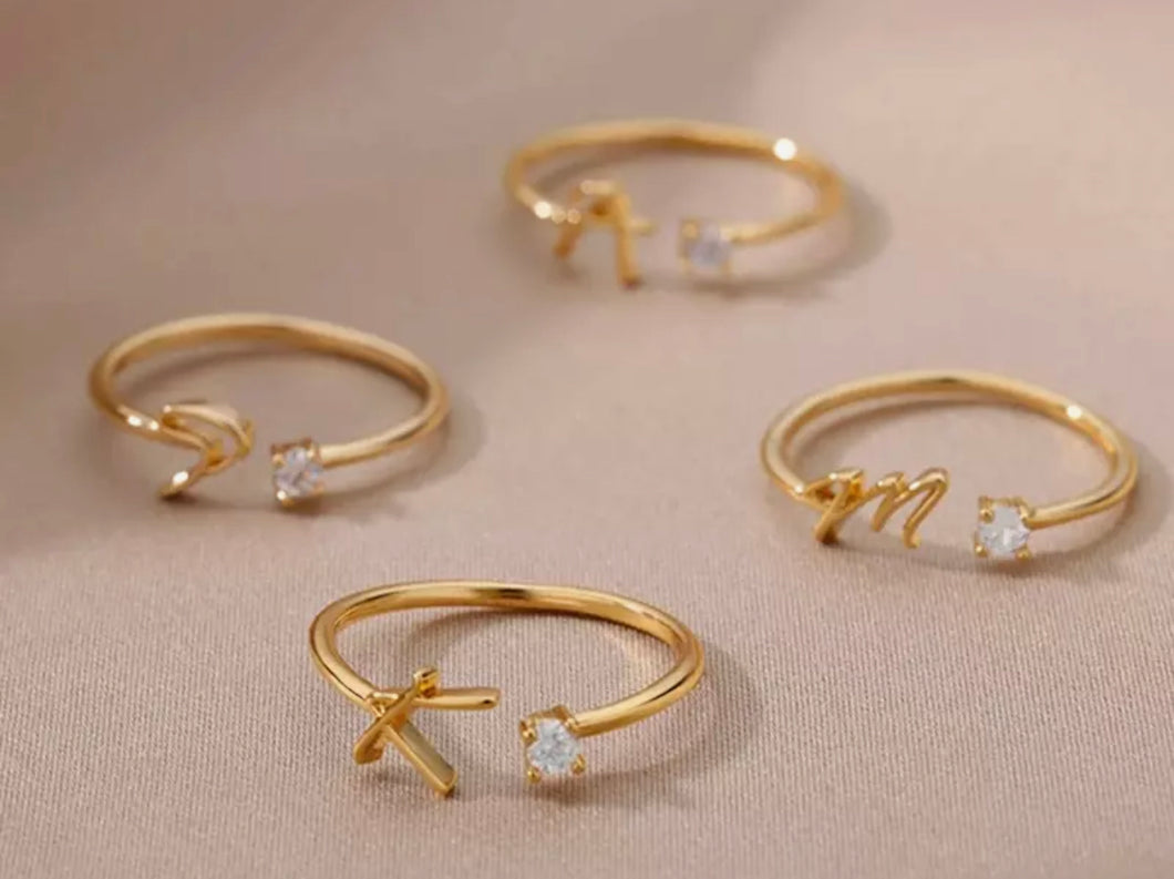 Pretty Script Ring